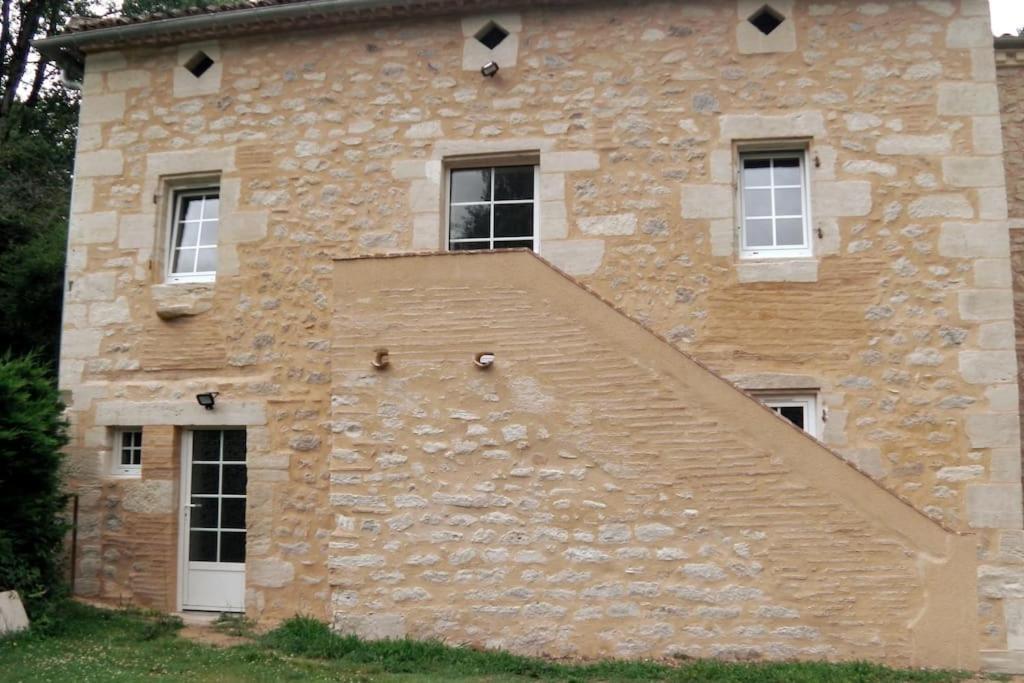Villa Meuble 2/4 Personnes à Noaillac Extérieur photo